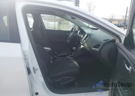 2015 Dodge Dart Sxt z USA, uszkodzony, nr VIN 1C3CDFBB6FD102167